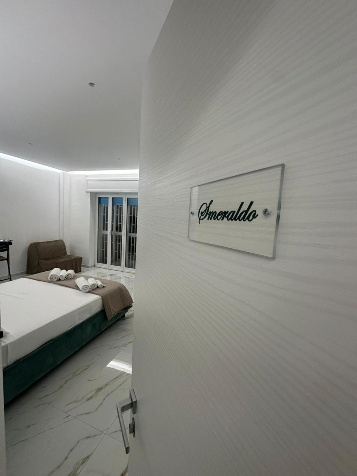 Emerald * Napels